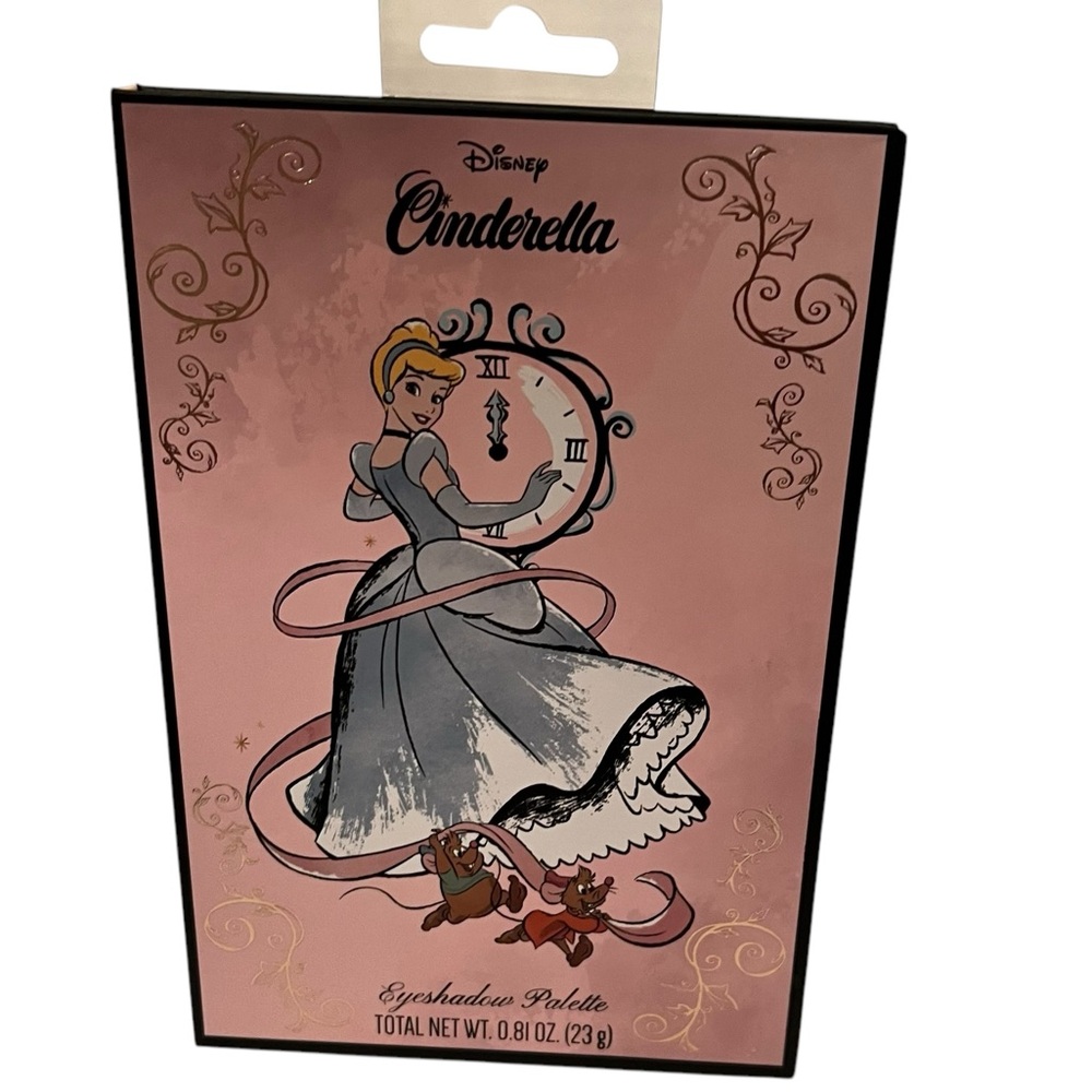 Disney Cinderella 12 Color Eyeshadow Palette  New in Package